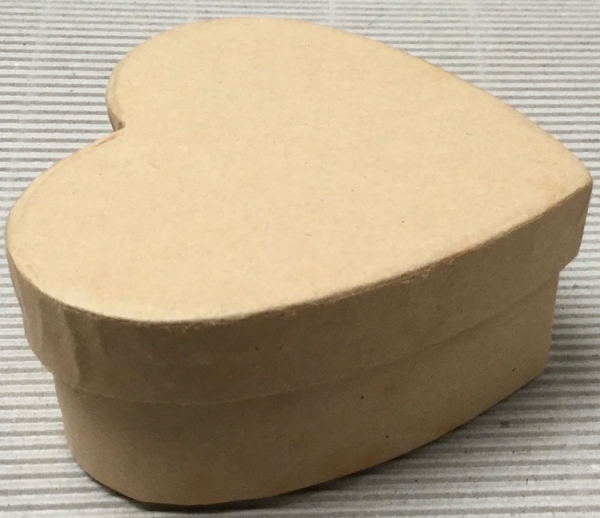 Karton-Box (Pappmaché) Herz